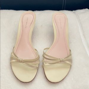 Ann Taylor white/cream heels size 7